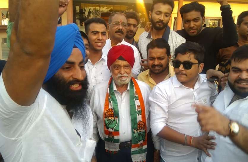 Sartaj Singh joined the Congress Party, tawa plaja, bjp, congress, itarsi अब तो भाजपा टिकट देगी तो भी भाजपा से नहीं लडूंगा चुनाव -सरताज सिंह