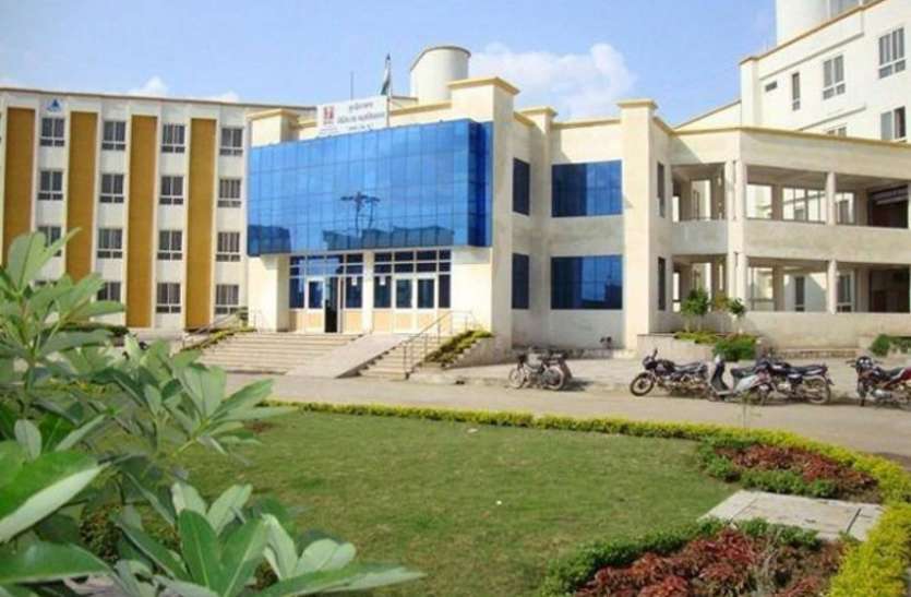 बीएमसी में बनेगा प्रदेश का पहला झूलाघर ऑफिस से महिला कर्मचारी रखेंगी नजर बीएमसी में बनेगा प्रदेश का पहला झूलाघर ऑफिस से महिला कर्मचारी रखेंगी नजर