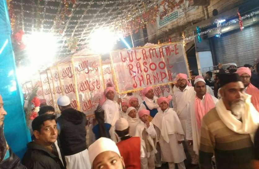 Do not play dj in julus-e-Mohammdi, appeals from mosque in bareilly जुलूस-ए-मोहम्मदी में न बजाएं डीजे, मस्जिद से हुई अपील