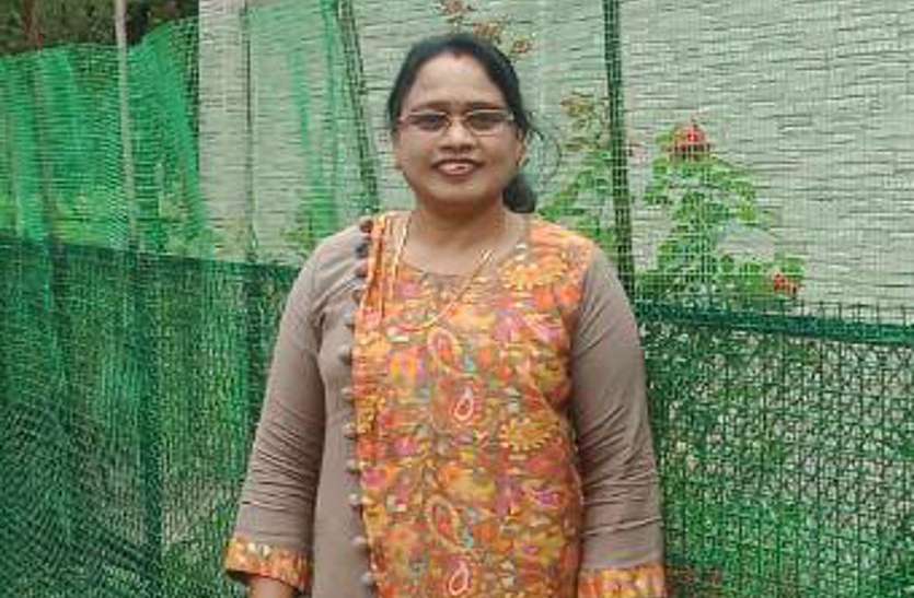 चांपा से दुर्ग के लिए निकली थी महिला यात्री, पति ने ट्रेन में बिठाया था Breaking : जनशताब्दी एक्सप्रेस से महिला यात्री हुई लापता, जीआरपी में शिकायत दर्ज
