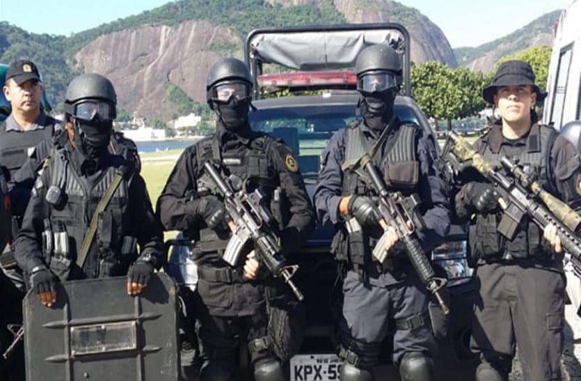 Brazil police ब्राजील में पुलिस और डकैतों के बीच मुठभेड़, 11 लोगों की मौत