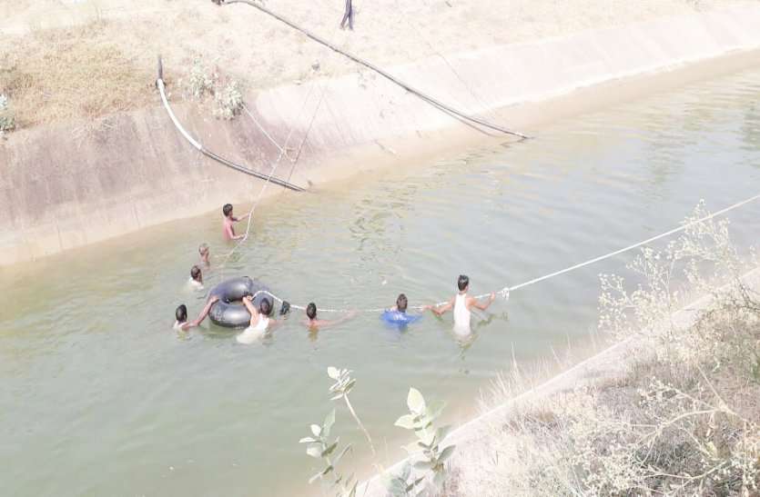 two boy death in harsi canal VIDEO: नहर पर गए इन दो लडक़ों के साथ हुआ भयानक हादसा, पूरे गांव में फैल गई दहशत