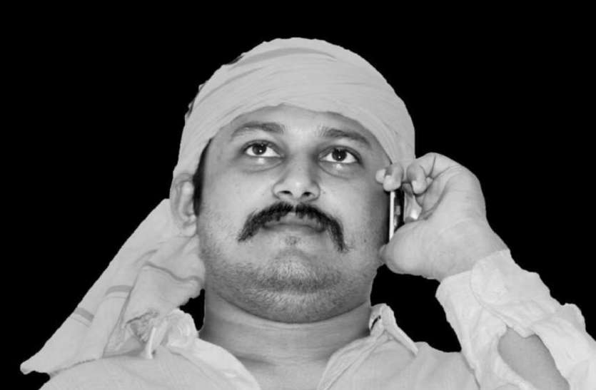 sumit shukla सुमित शुक्ला हत्याकांड:एक दोस्त से फोन पर बात कर फंसे सुमित के हत्यारोपी, पुलिस ने धर दबोचा