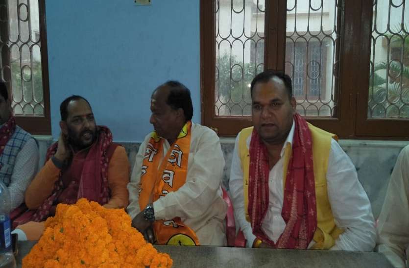 Shiv sena leader on ram mandir issue शिवसेना नेता का बड़ा बयान, इस दिन तय होगी राम मंदिर के निर्माण की तारीख, कोर्ट को निर्णय लेने का अधिकार नहीं
