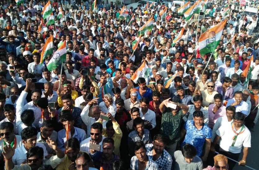 patrika शुभ मुर्हूत में कड़े पहरे में 'बरसे' नामांकन