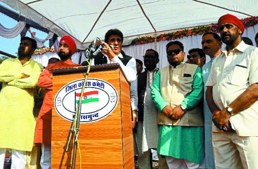 CGNews राज बब्बर ने CM पर साधा निशाना, कहा- डॉक्टर को प्रदेश की जिम्मेदारी देने से विकास पहुंचा ICU में