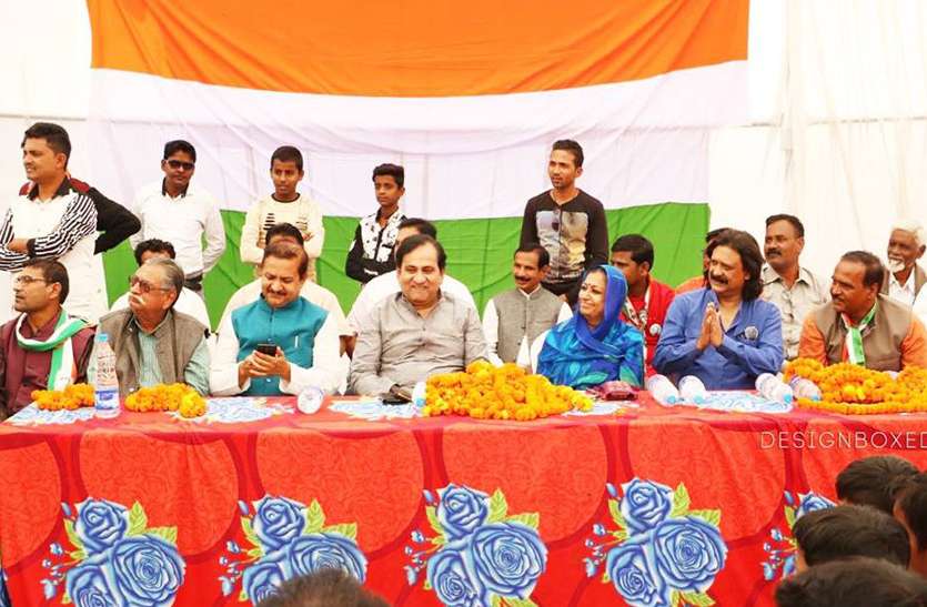 Shakil Ahmad Chhattisgarh election 2018: कांग्रेस के स्टार प्रचारक शकील अहमद ने पीएम पर बोला हमला, एआईसीसी की महासचिव ने भाई टीएस के लिए कही ये बड़ी बात