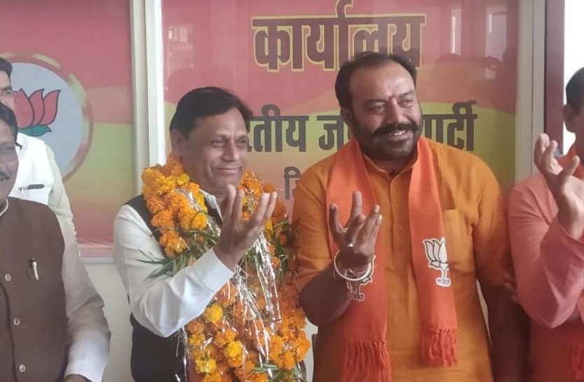 news भाजपा से जिला पंचायत अध्यक्ष मरेठा और कांग्रेस से जिला महामंत्री परमाल ने की बगावत