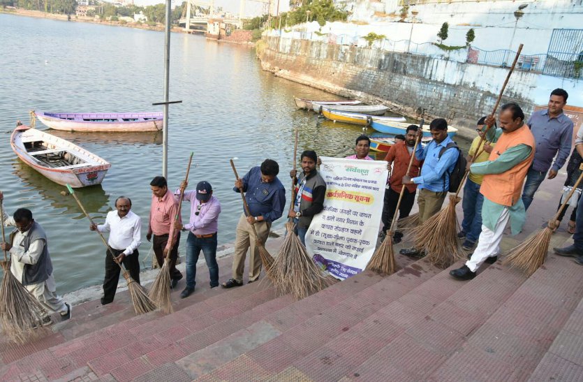Chhath Puja नहाय खाय के साथ छठ पूजा की शुरुआत, छत्र योग से होगा समापन