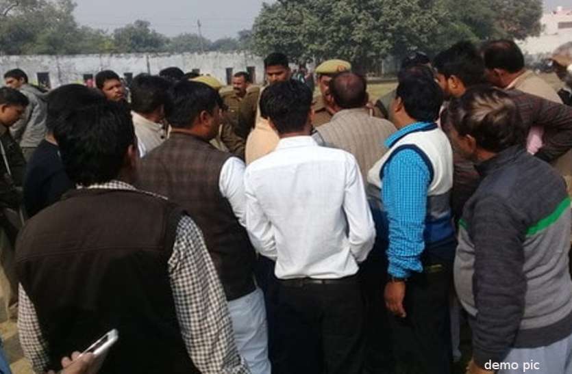 meerut दरोगा से भिड़े सत्ता के नशे में चूर भाजपाई, वर्दी नोचने का भी प्रयास, जानिये फिर क्या हुआ