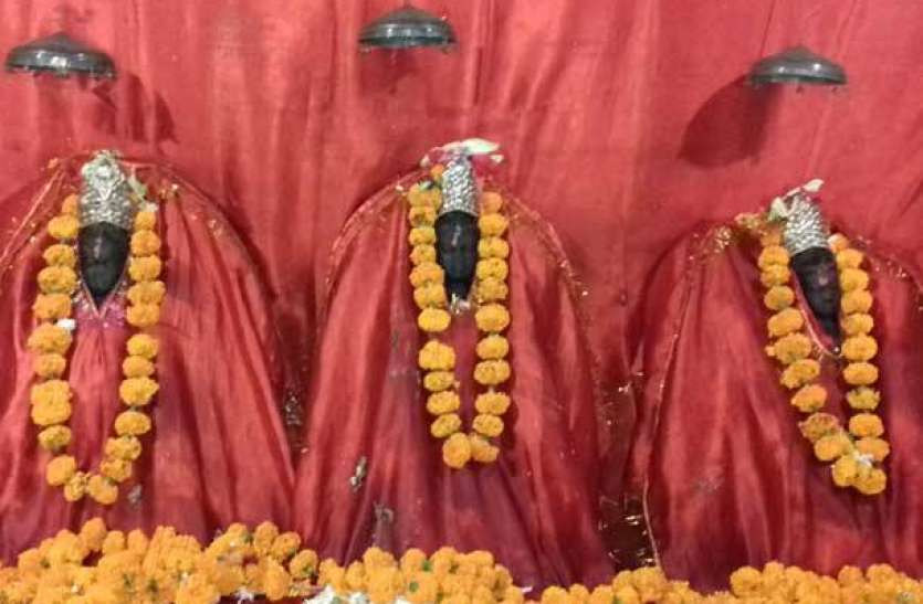 surya mandir deo छठ पर्व पर इस मंदिर में मौजूद सरोवर में स्नान करने से दूर होते हैं कई रोग, उमड़ती है भक्तों की भीड़