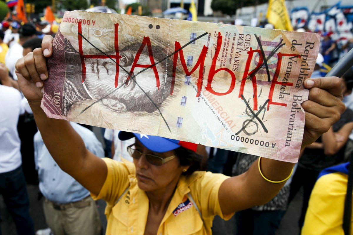 venezuela, currency, crisis, inflation, food, economy, costly, gdp वेनेजुएला में साल के अंत तक रिकॉर्ड तोड़ महंगाई