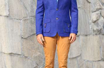 Your Look Will amp up whan you pair cowl pant With angrakha अंगरखा के साथ काउल पेंट बढ़ाएगी आपका लुक