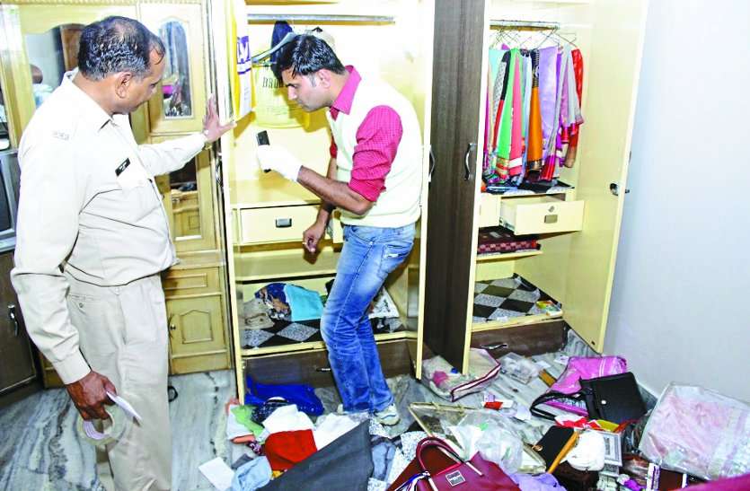 theft in broker house in gwalior चोरी से बाजार में खलबली: ब्रोकर के घर में चोरों ने लगाई सेंध, इतने लाख का लगाया दिया चूना