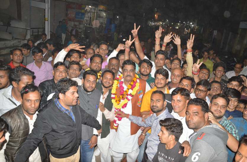 Sikar MLA Ratan Lal Jaldhari repeat for Rajasthan election 2018 राजस्थान चुनाव 2018 : भाजपा ने दूसरी सूची में रतन जलधारी के नाम पर लगाई मुहर