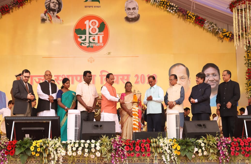 celebration झारखंड राज्य स्थापना दिवस पर संपूर्ण राज्य खुले में शौच मुक्त घोषित