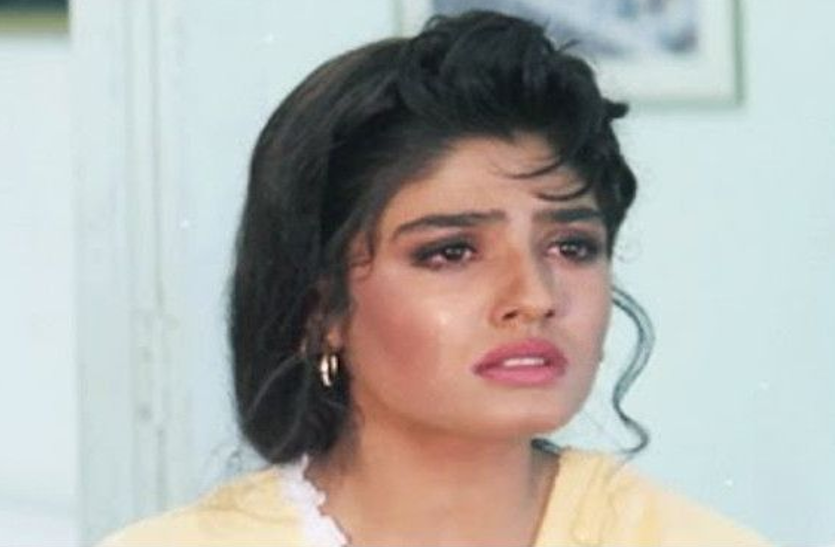 raveena file photo कानूनी पचड़े में फंसी रवीना टंडन, मुजफ्फरपुर के थाने में एफआईआर दर्ज