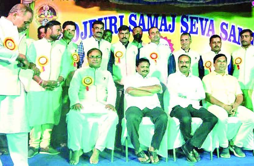 samman मेधावी विद्यार्थियों का हुआ सम्मान