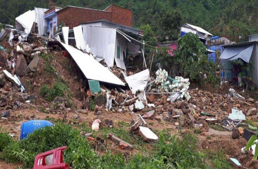 Vietnam landslide वियतनाम में बाढ़ और भूस्खलन से 14 लोगों की मौत, 4 लोग लापता