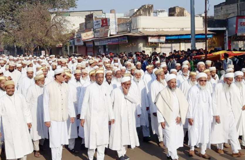 patrika ईद मिलादुन्नबी पर निकला बैंड बाजों के साथ जलसा