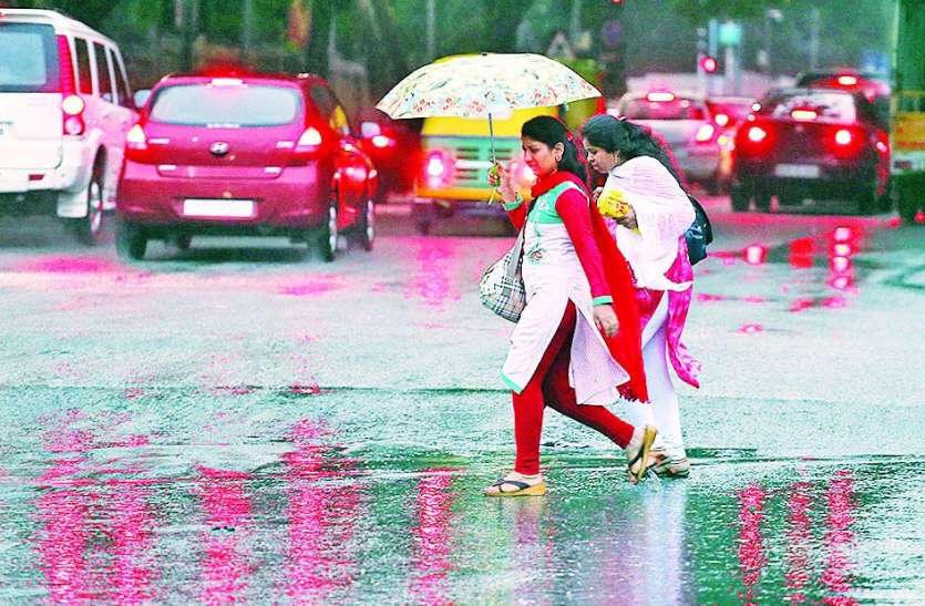 rain रिमझिम फुहारों ने मौसम में घोली गुलाबी ठंडक