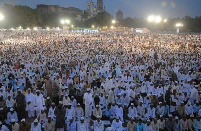 Ijtima File photo अयोध्या में हिंदुओं के जमावड़े के बीच यूपी के इस शहर में दुनियाभर से जुटेंगे लाखों मुसलमान