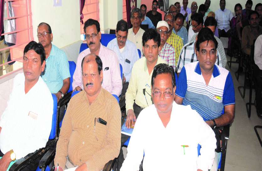 लेक्चरर(व्याख्याता) अब अपने समीप स्थित मिडिल स्कूल जाएंगे मिडिल से ही कमजोर बच्चों पर फोकस की तैयारी, हाईस्कूल के लेक्चरर करेंगे पहचान
