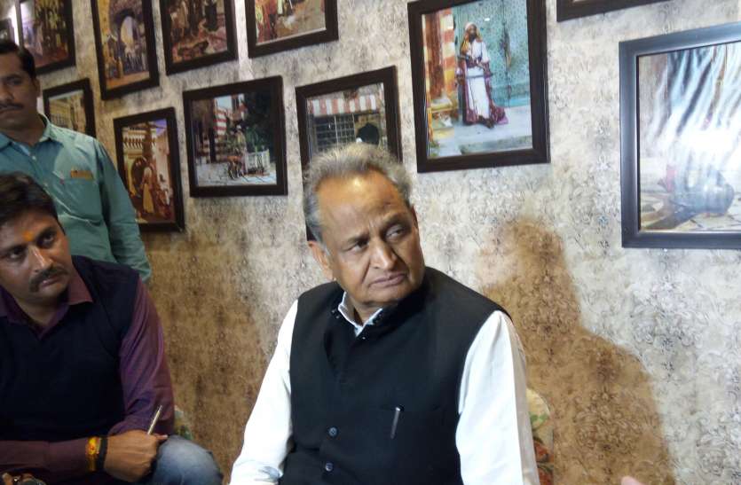 ashok gehlot in ajmer rajasthan ka ran: बोले अशोक गहलोत...मोदी देश की बजाय अपनी पार्टी के प्रधानमंत्री ज्यादा