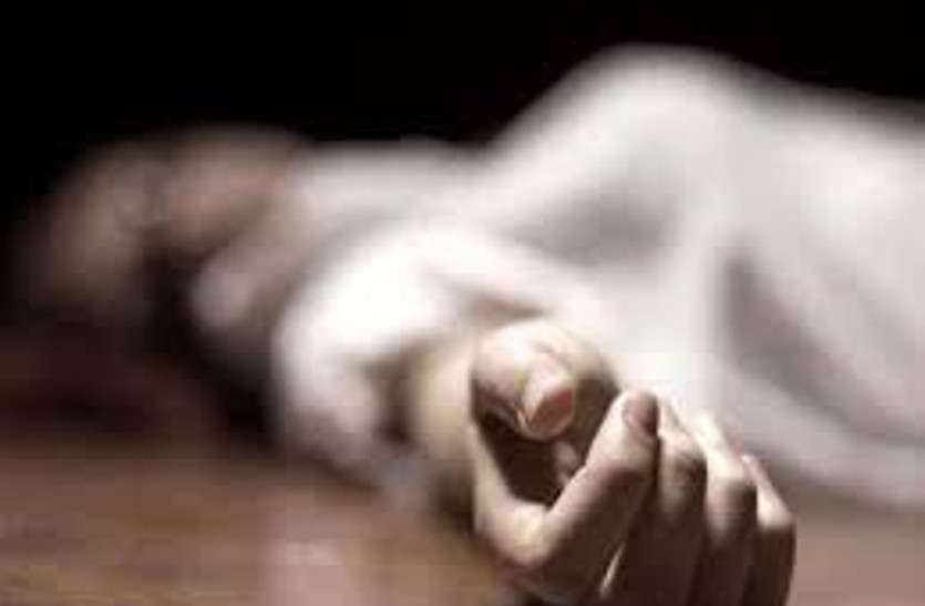 Dead body युवती को कुएं में छलांग लगाते देखा तो पड़ोस का युवक भी पीछे से कूद गया, फिर हुआ ये...