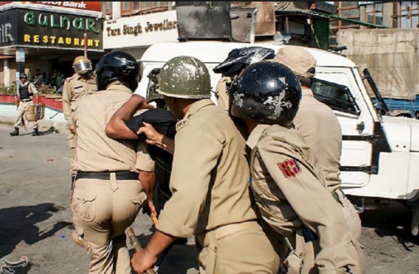 Jammu Kashmir police JK पुलिस ने पठानकोट स्टेशन से 6 संदिग्धों को पकड़ा, बड़ी वारदात को अंजाम देने के लिए ट्रेन से आ रहे थे दिल्ली