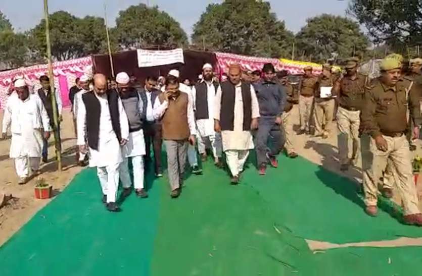bulandshahr बाबरी ढांचे को गिराने की बरसी से पहले यूपी के इस शहर में जुटेंगे दुनियाभर के 10 लाख से ज्यादा मुसलमान, जानिये क्यों-