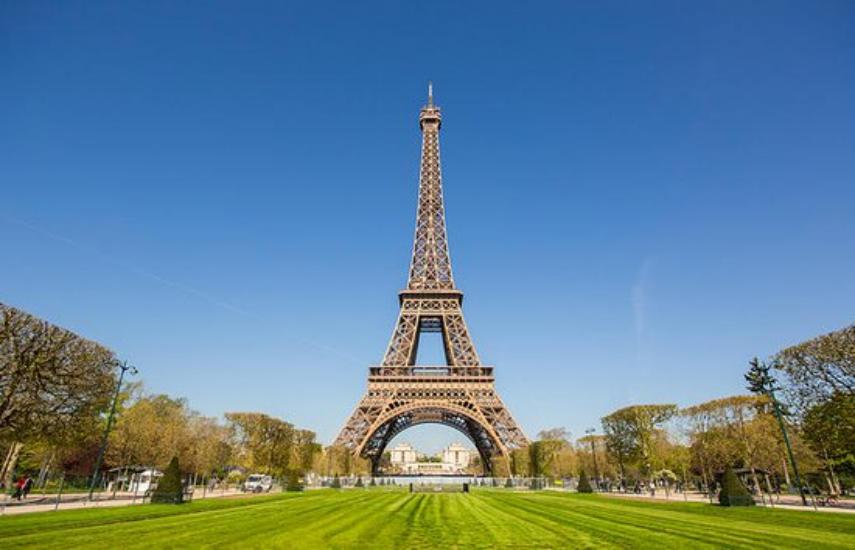 Eiffel Tower Staircase Auctioned 170 Thousand Euro Cost एफ ल ट वर क स ढ य ह ई न ल म 170 हज र य र लग क मत Patrika News