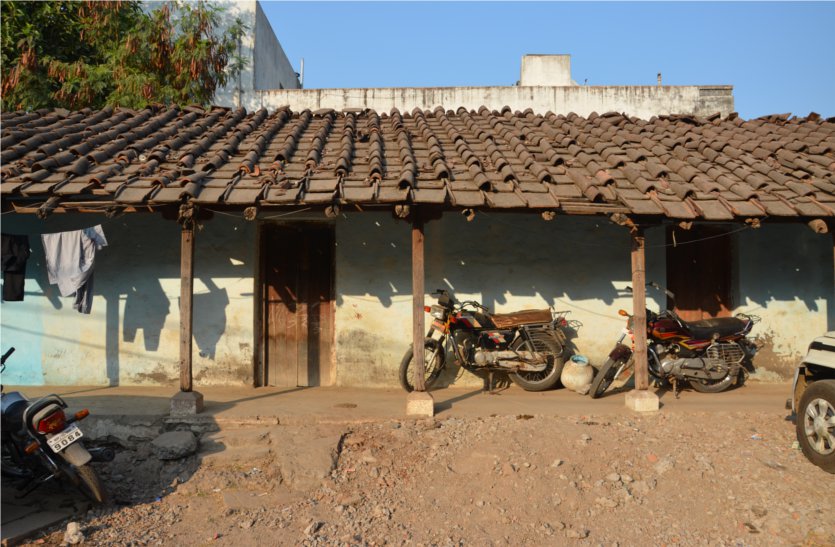 quarters खाली क्वार्टरों का हो रहा है व्यवसायिक उपयोग