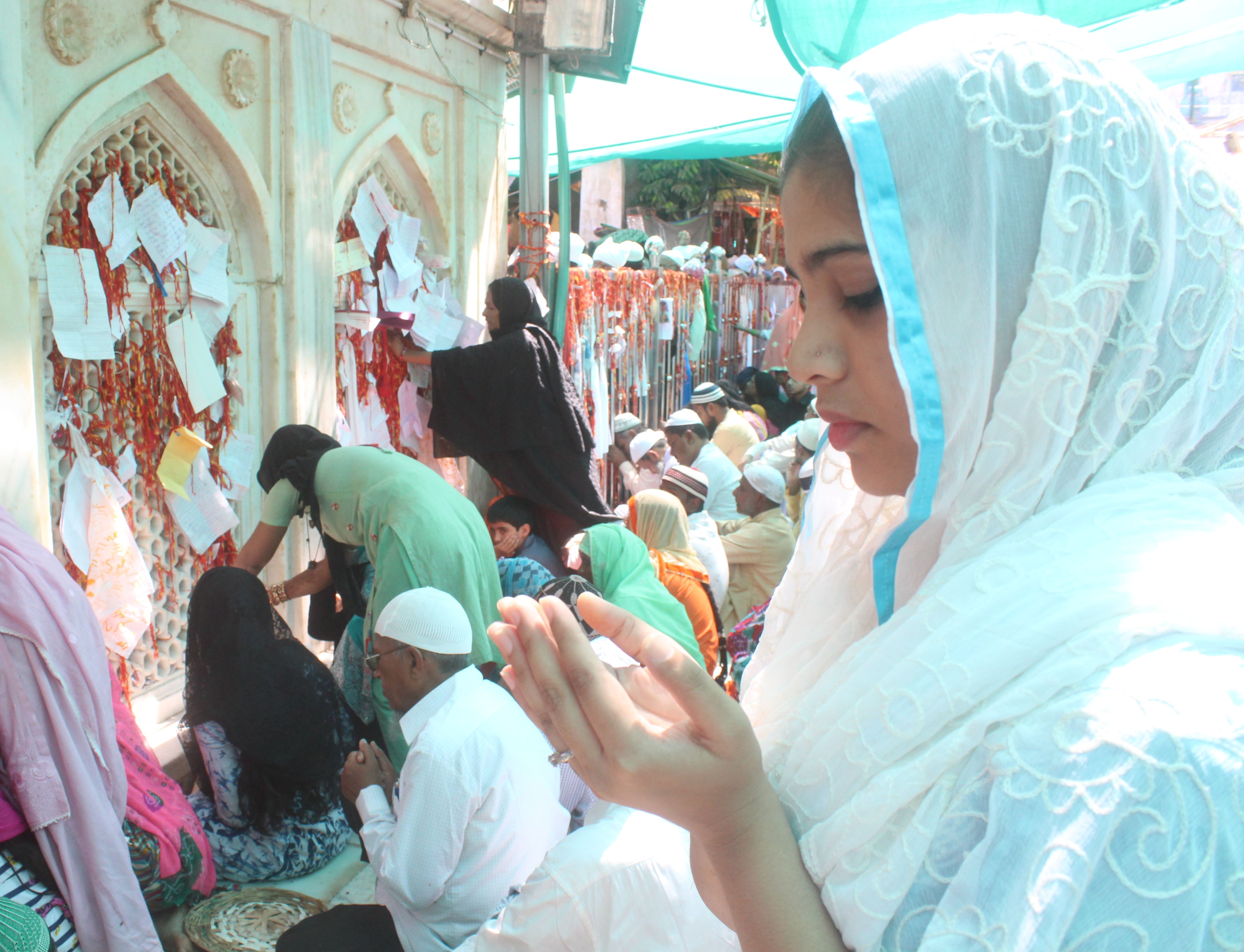 garib nawaz urs 2019 ये है गरीब नवाज का दर, बादशाह से लेकर फकीर तक देते हैं यहां हाजिरी