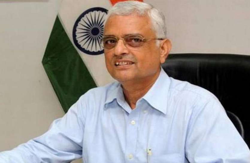 सेवानिवृत हुए चुनाव आयुक्त ओपी रावत बोले- नोटबंदी से कालेधन पर नहीं पड़ा कोई फर्क सेवानिवृत हुए चुनाव आयुक्त ओपी रावत बोले- नोटबंदी से कालेधन पर नहीं पड़ा कोई फर्क