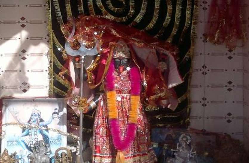 pohlani devi mandir मां काली के इस मंदिर में अमावस्या पर आती है डायन, होती है भक्तों की हर मुराद पूरी