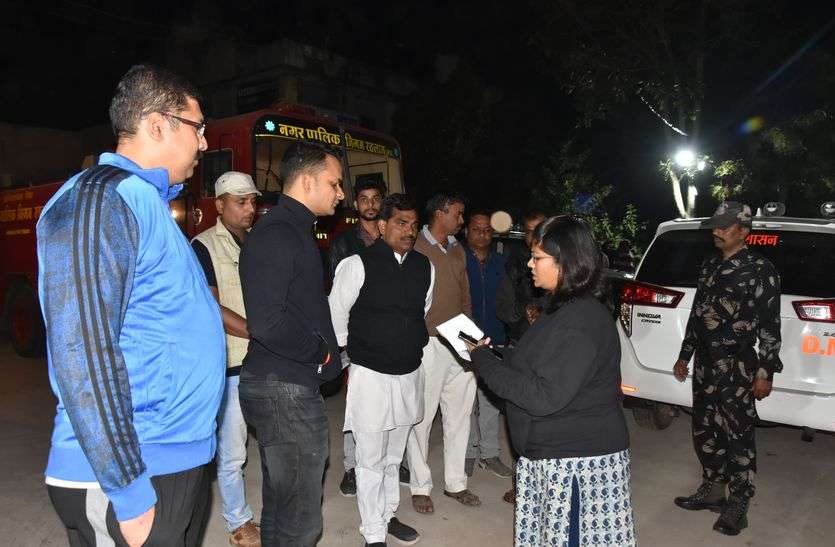 patrika Mp Elecation 2018: कांग्रेसियों की स्ट्रांग रूम के बाहर पहरेदारी