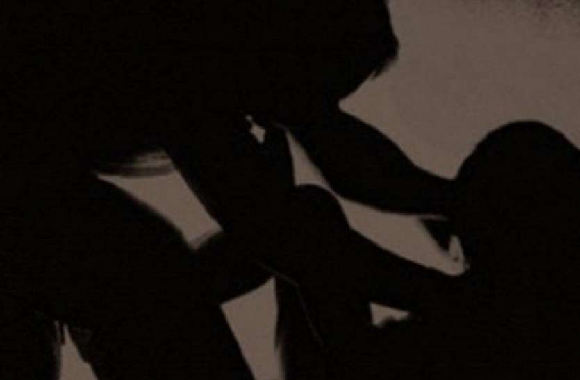 spain court acquitted accused of rape charges on basis of a video रेप के दौरान लड़की ने बंद रखीं थी आंखें, कोर्ट ने इसी आधार पर छोड़े गैंगरेप के आरोपी