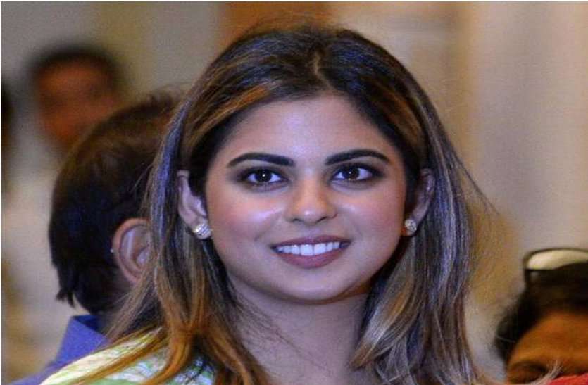 isha ambani Isha Ambani Wedding : दिखेगा राजस्थानी रंग, मंगाए गए विशेष इत्र-फुलेल, विशेष प्रशिक्षित गोताखोर भी आएंगे....