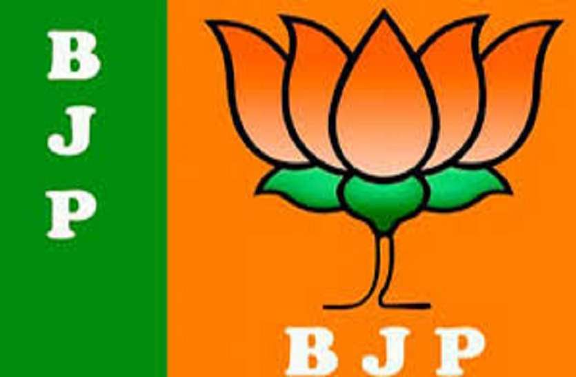 moradabad बड़ी खबर: पांच राज्यों में भाजपा जीत भी जाए तो भी इस सांसद का टिकट कटना तय