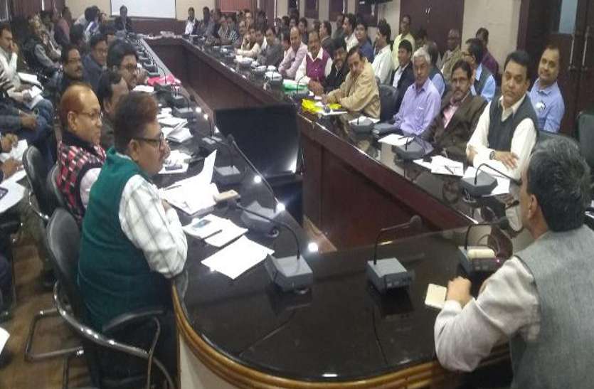 आब्जर्वर और राजनैतिक दलों के प्रतिनिधि रहेंगे उपस्थित 11 की सुबह साढ़े सात बजे खुलेगा स्ट्रांग रूम और शुरू होगी मतगणना, प्रत्याशी दिल थामे कर रहे इंतजार, इस तरह की रहेगी व्यवस्था