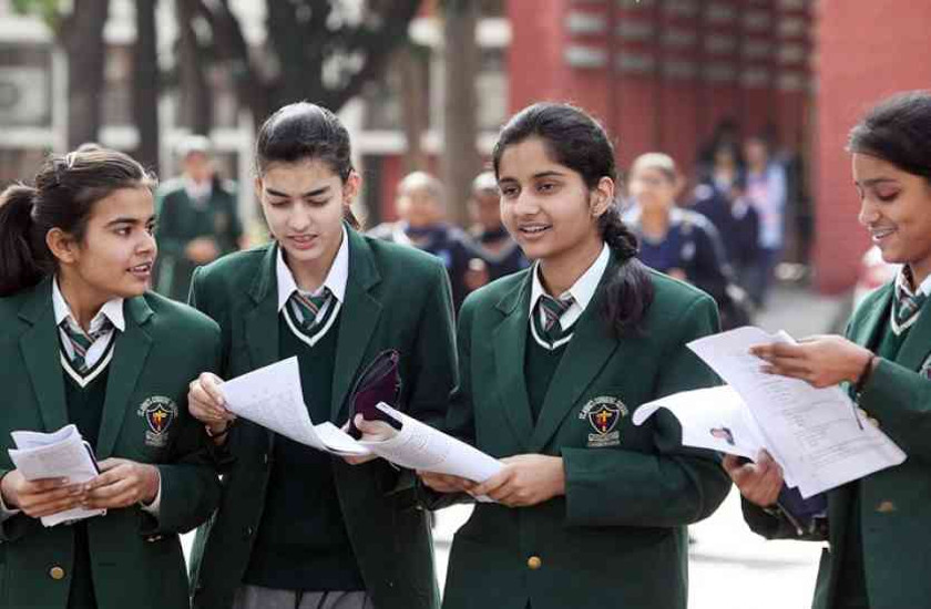 Indian school. School student uzb. Student indain 10th class. Coed School 2021. Student girl with Special uniform in Uzbekistan.