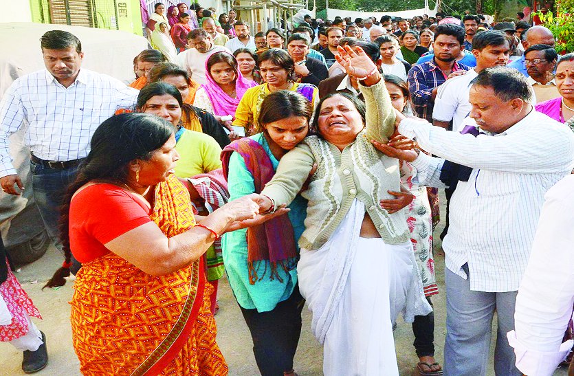 Case of Bhavya's death अडालसेंट सैक्सुअल एस्फेक्सिएशन के इंजॉय में आक्सीजन की कमी होने से गई भव्य की जान