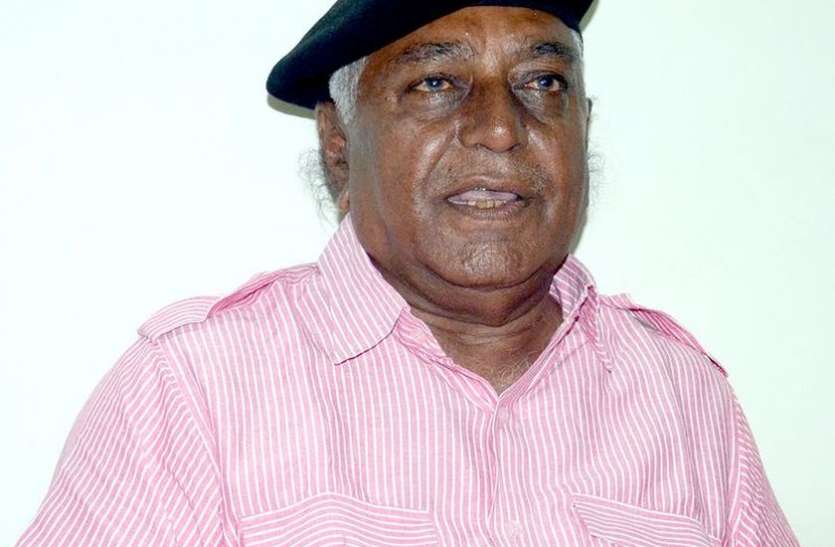 Case against former minister and son of candidate पूर्व मंत्री और प्रत्याशी के पुत्र पर मामला दर्ज