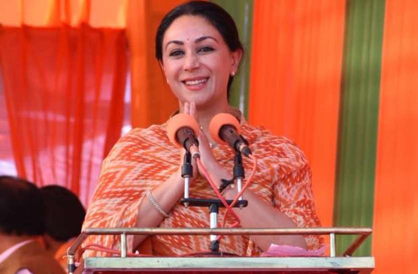 diya kumari जयपुर के पूर्व राजघराने की सदस्य दीया कुमारी ने शादी के 21 वर्ष बाद मांगा तलाक