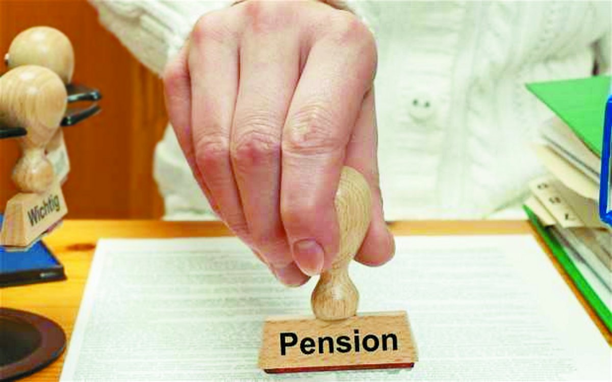 Crisis on pension पेंशन पर संकट, नहीं दी जाती रिसीविंग