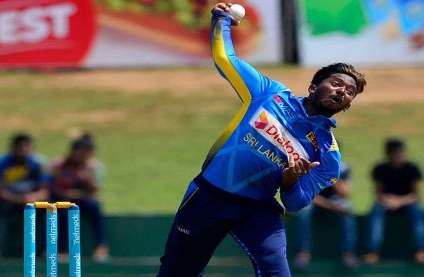 bowling action श्रीलंकाई स्पिनर अकिला धनंजय का गेंदबाजी एक्शन संदिग्ध, आइसीसी ने किया निलंबित