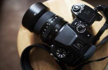 Fujifilm GFX 50R camera lunched, price and features Fujifilm GFX 50R कैमरा हुआ लॉन्च, बस 2 मिनट में जानें कीमत और फीचर्स
