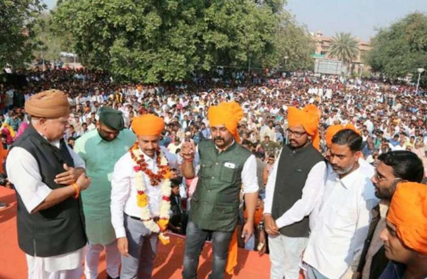 Sher singh Rana 5 राज्यों में भाजपा को मिली करारी हार के बाद अब यूपी में भी एससी/एसटी एक्ट में बदलाव के खिलाफ सवर्ण फूकेंगे बिगुल