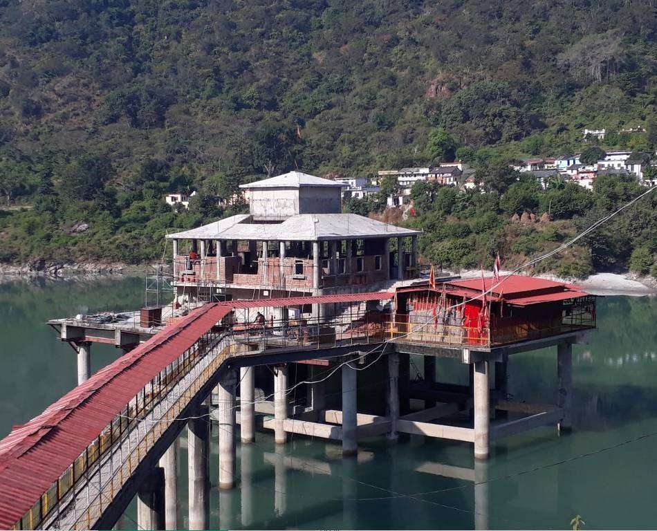 dhari devi mandir